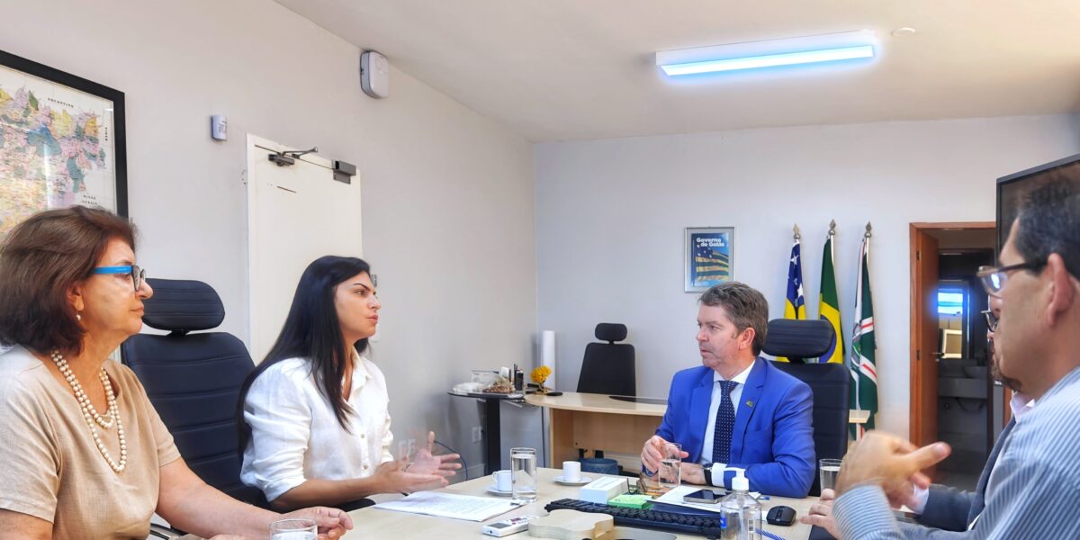 Reunião com a presidente da Associação Goiana de Otorinolaringologia – 10/04/2025