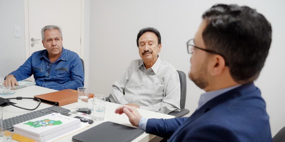 Reunião com o prefeito de Carmo do Rio Verde – 31/03/2025