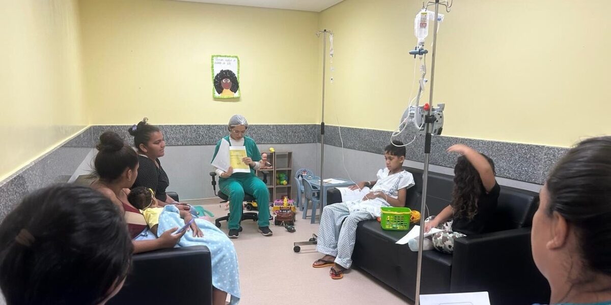 Heal cria cantinho de leitura para humanizar internação infantil