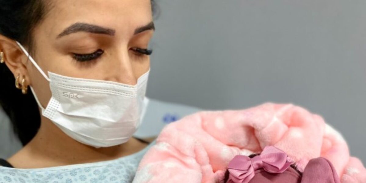 Hospital Estadual de Jaraguá realiza ações pela campanha Agosto Dourado