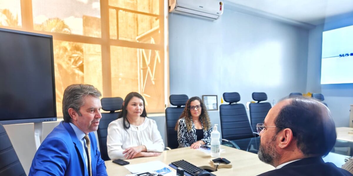 Secretário recebe reitor da Universidade Estadual de Goiás – 15/08/2025