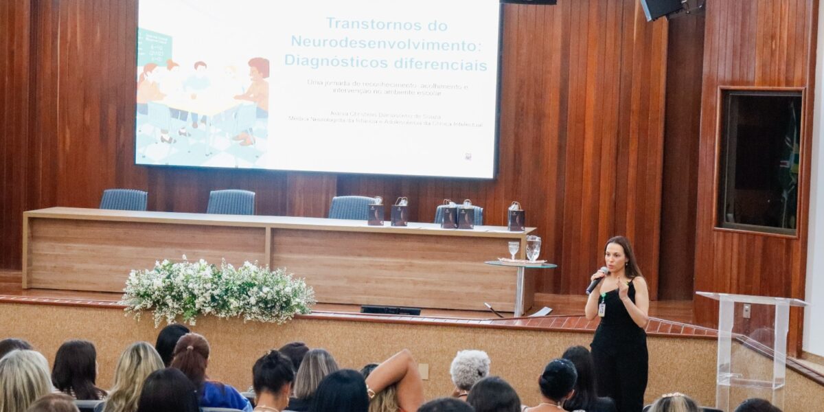 Crer realiza curso para professores sobre inclusão e práticas pedagógicas voltadas à neurodiversidade