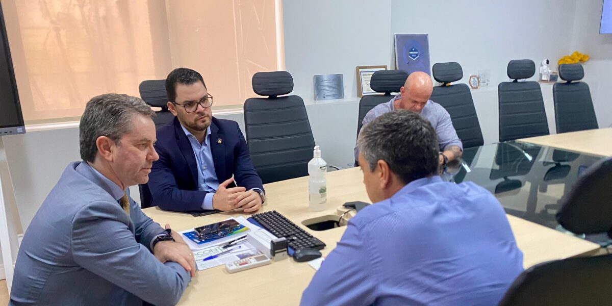 Saúde estadual recebe visita do CEO do Hospital Araújo Jorge – 31/10/2025