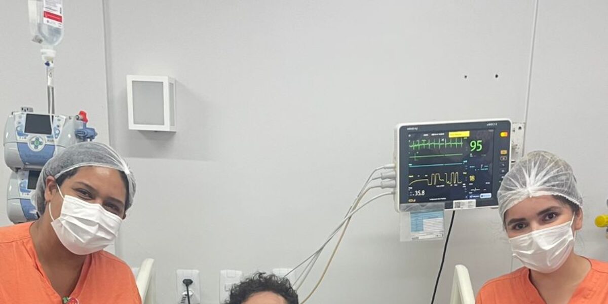 Em momento de humanização paciente recebe lanche especial e emociona equipe no Heana