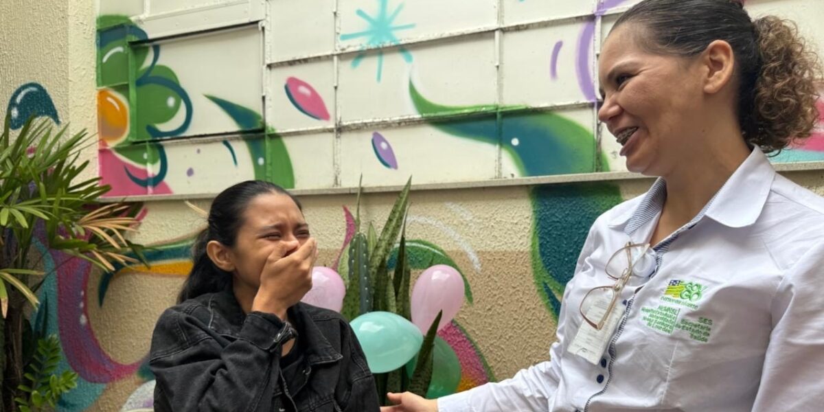 HEMNSL celebra aniversário de paciente com ação humanizada