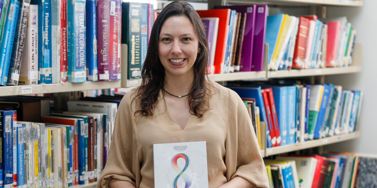 Preceptora do Crer assina capítulo em livro sobre fisioterapia no Transtorno do Espectro Autista