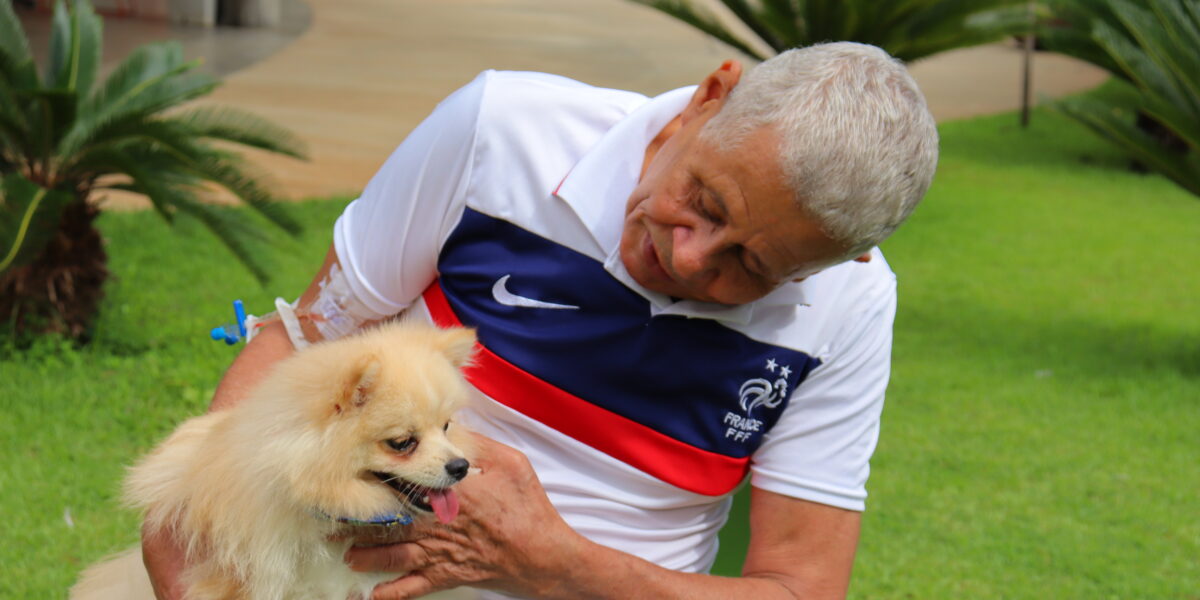 HDS promove visita de pets a paciente internado na Unidade de Cuidados Prolongados
