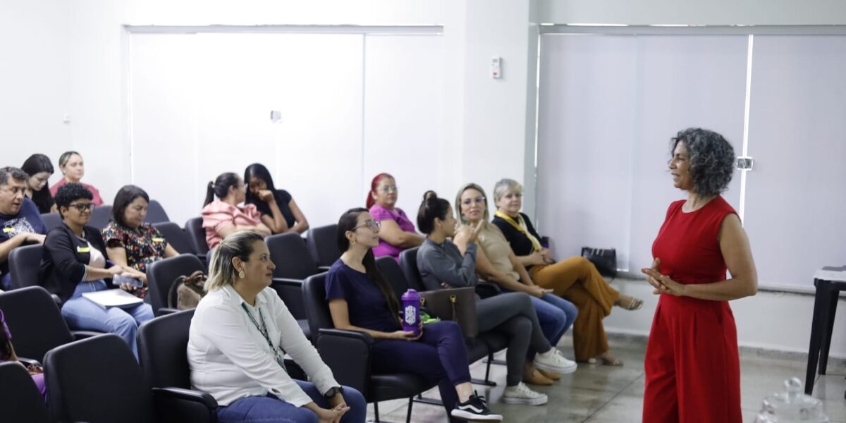 Hospital de Luziânia promove conferência “Cuidando de Quem Cuida”