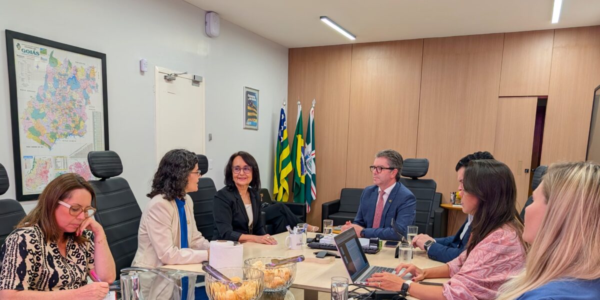 Secretário e gestores da SES recebem reitora da UFG – 02/03/2026