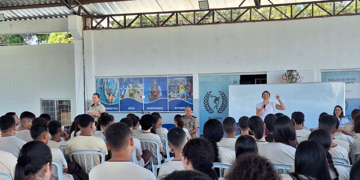 HDT promove ação educativa em escola para conscientização sobre tuberculose