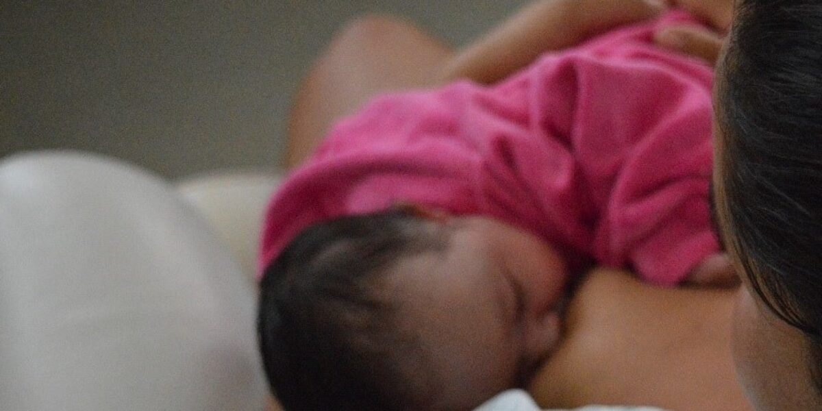 Policlínica Estadual de Formosa alerta sobre riscos da gravidez na adolescência