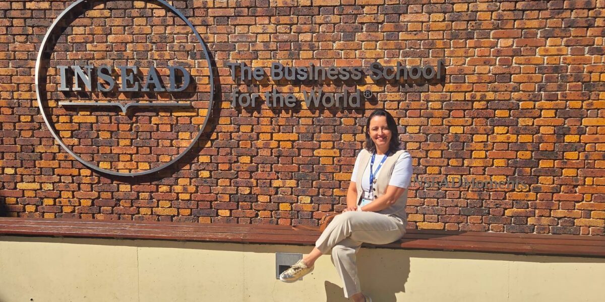 Subsecretária da SES é selecionada para programa internacional de formação de lideranças femininas na França