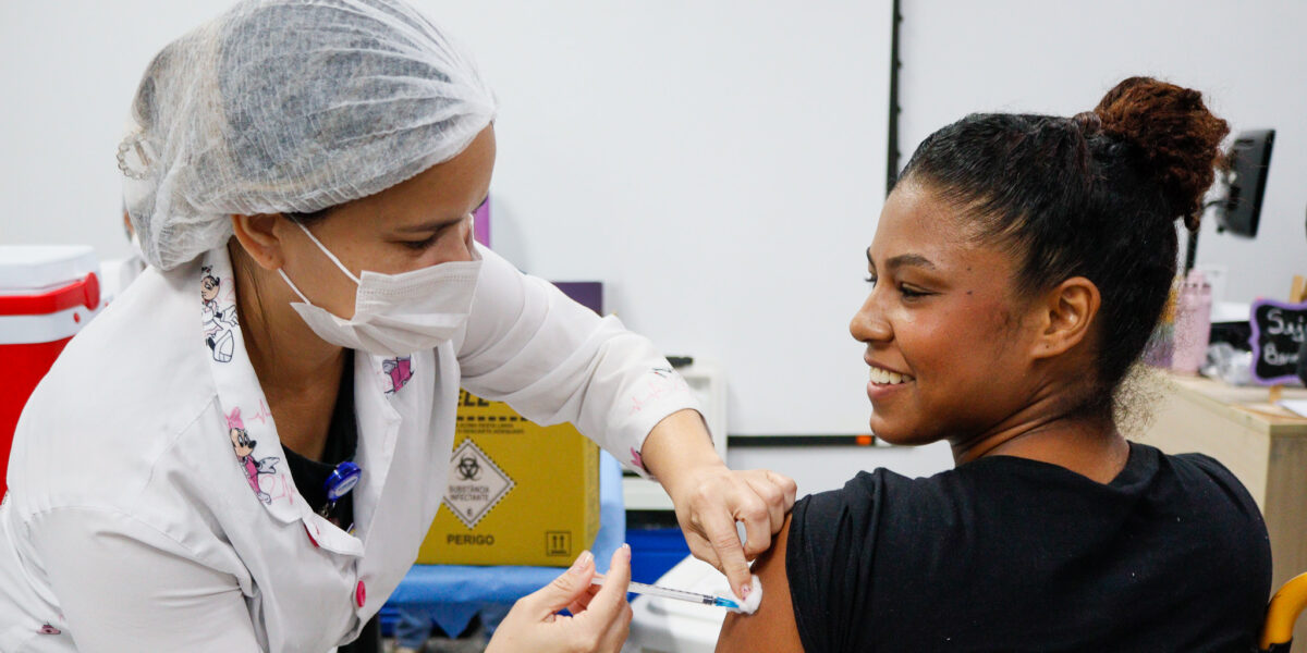 Crer realiza dois dias de imunização contra influenza em mais de 800 colaboradores