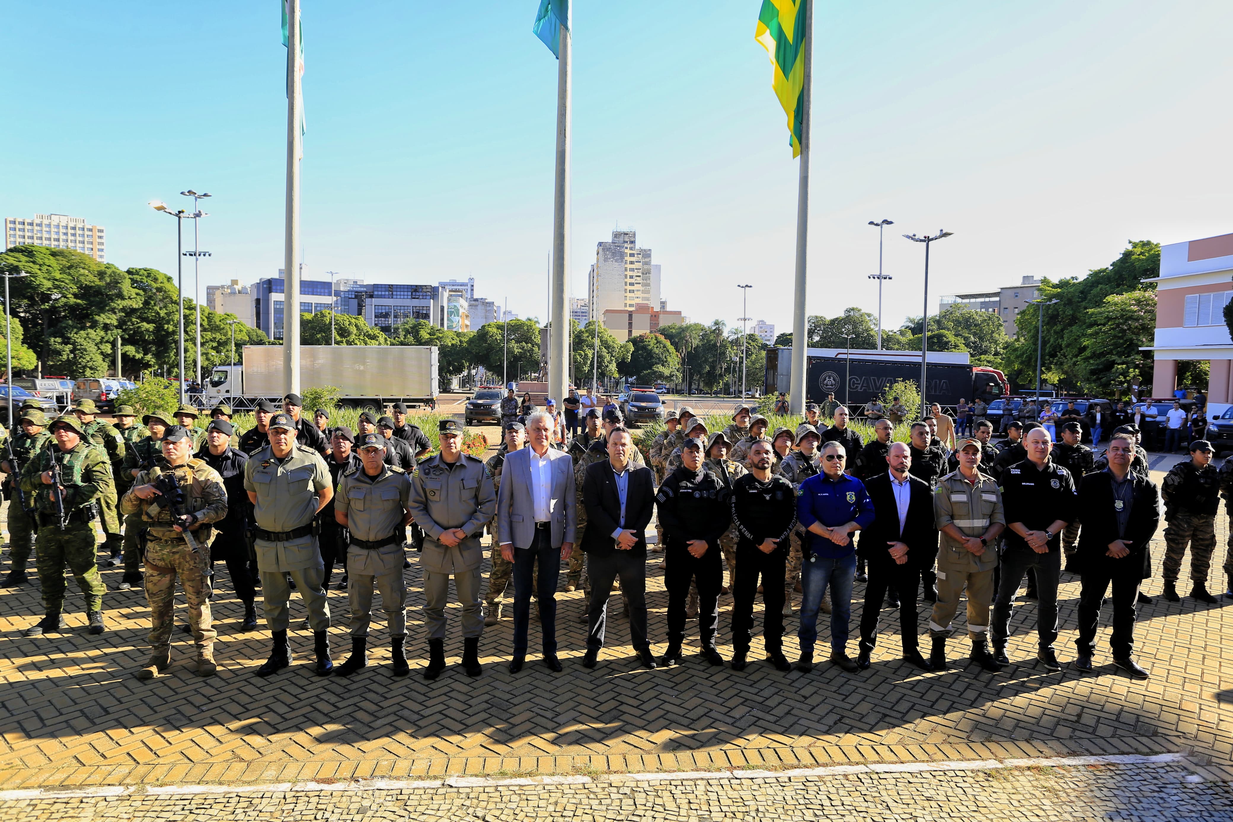 Caiado lança Operação “Brasil É Um Só” e anuncia envio de 59 policiais ao Rio Grande do Sul