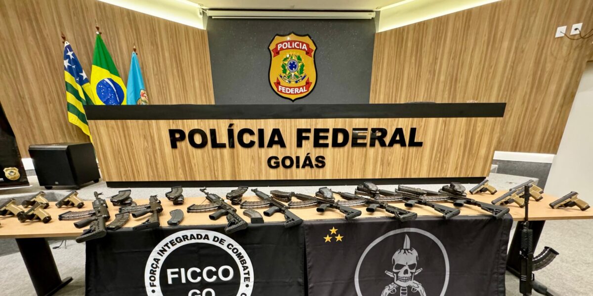 Operação integrada entre PMGO e PF faz grande apreensão de armas em Goiânia