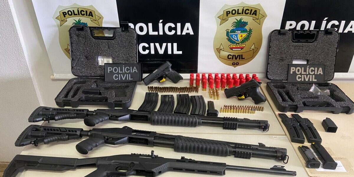 Operação conjunta apreende armas de fogo, diversas munições e prende dois em flagrante, em Abadia de Goiás