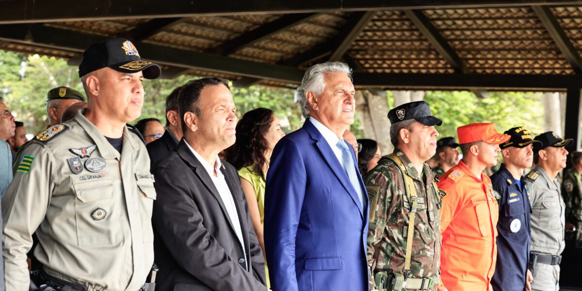 Caiado participa de homenagem ao Dia do Exército em Goiânia