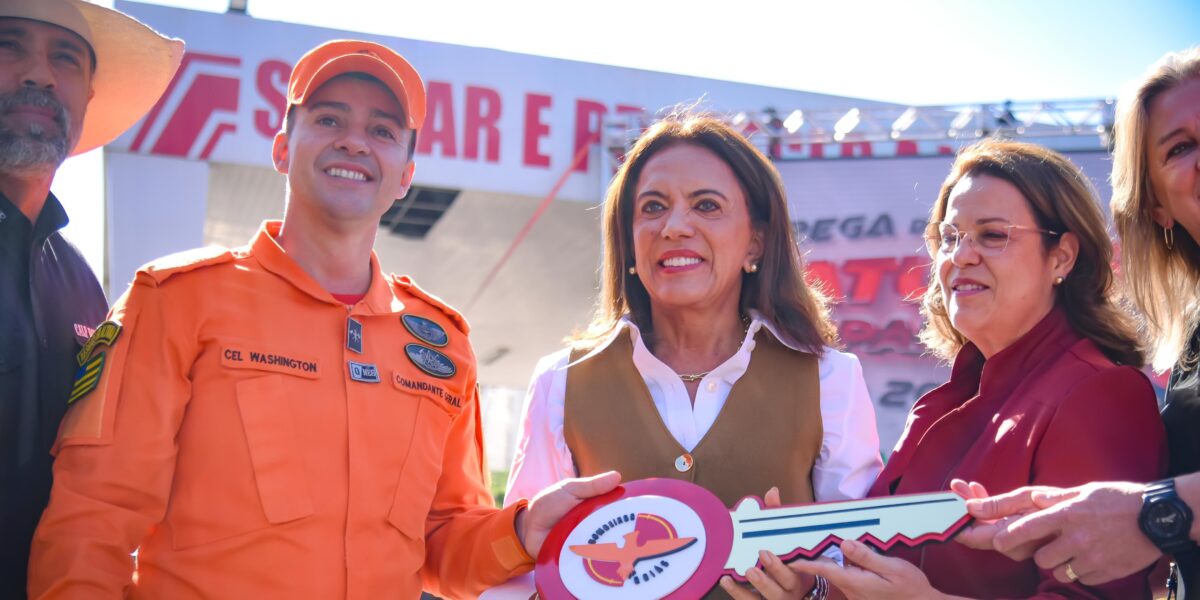 Governo de Goiás entrega viaturas e equipamentos avaliados em R$ 16 milhões para Corpo de Bombeiros
