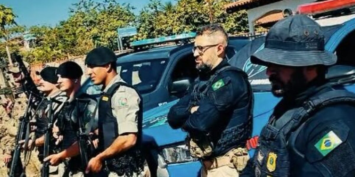 Ação conjunta entre PMGO e PRF apreende veículo carregado com 90 kg de skunk