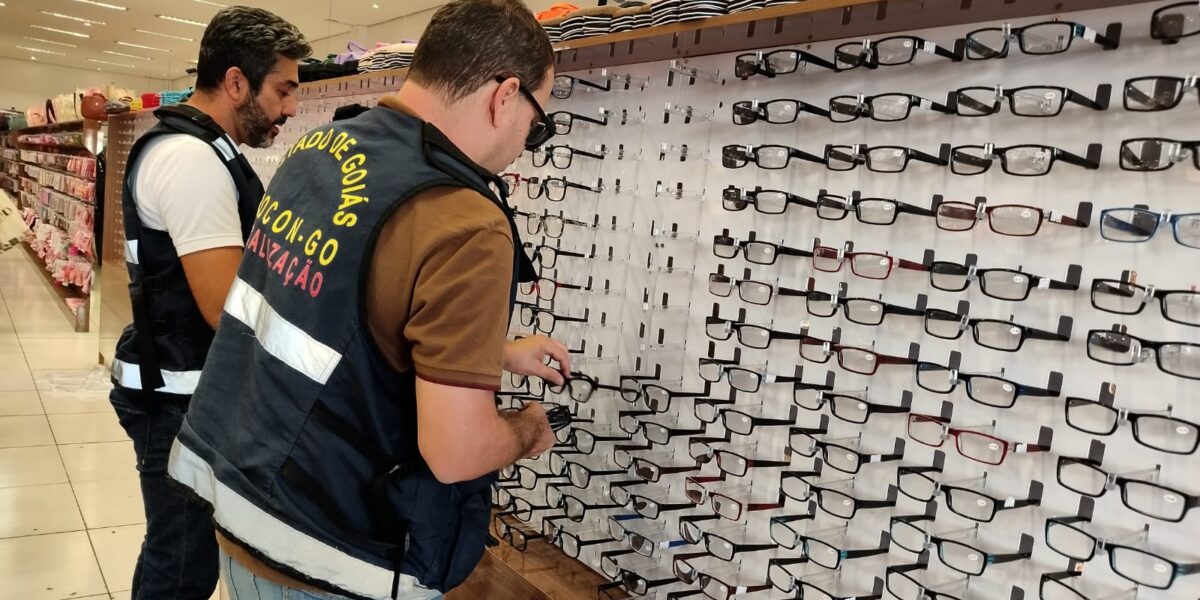 Procon Goiás apreende cerca de 1100 óculos sem indicação de origem ou fabricação