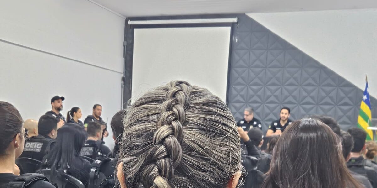 PCGO cumpre quase 50 medidas cautelares em 7 estados brasileiros relacionadas ao golpe do “novo número”