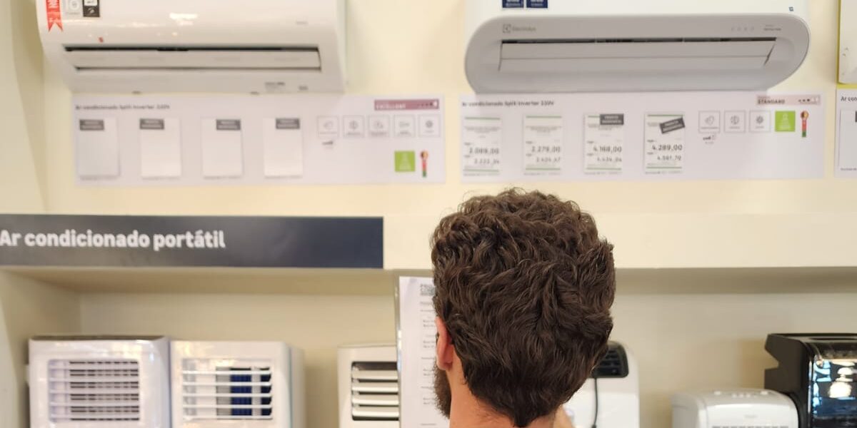 Procon Goiás encontra variação de até 162% nos preços de produtos usados para aliviar o calor