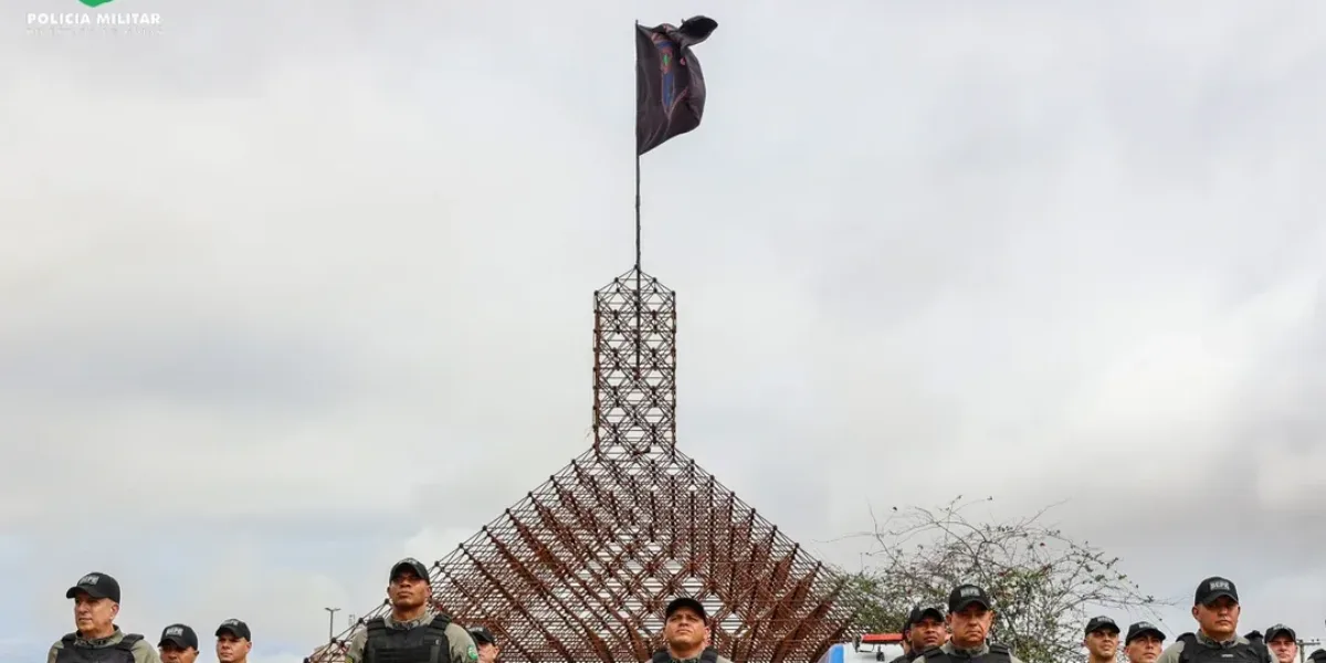PMGO realiza formatura do 3º COPE e entrega condecorações do BEPE