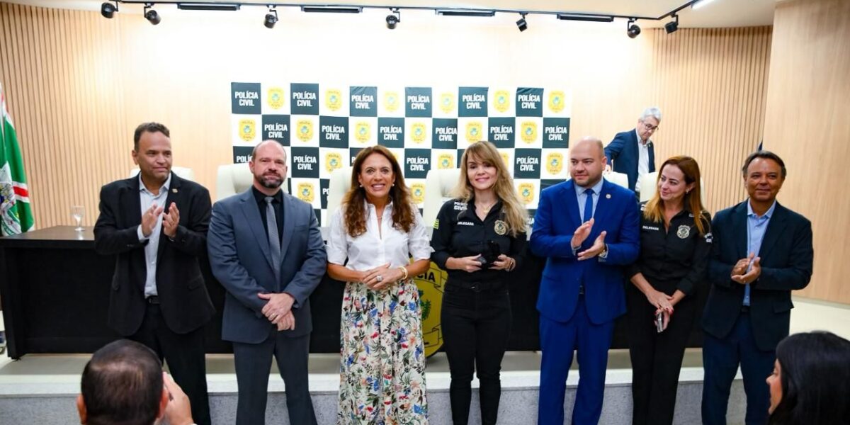 Governo de Goiás entrega 30 viaturas às delegacias da mulher