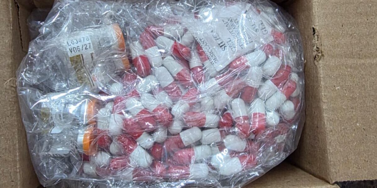 PCGO prende mulher por venda clandestina de medicamentos para emagrecimento em Goiânia