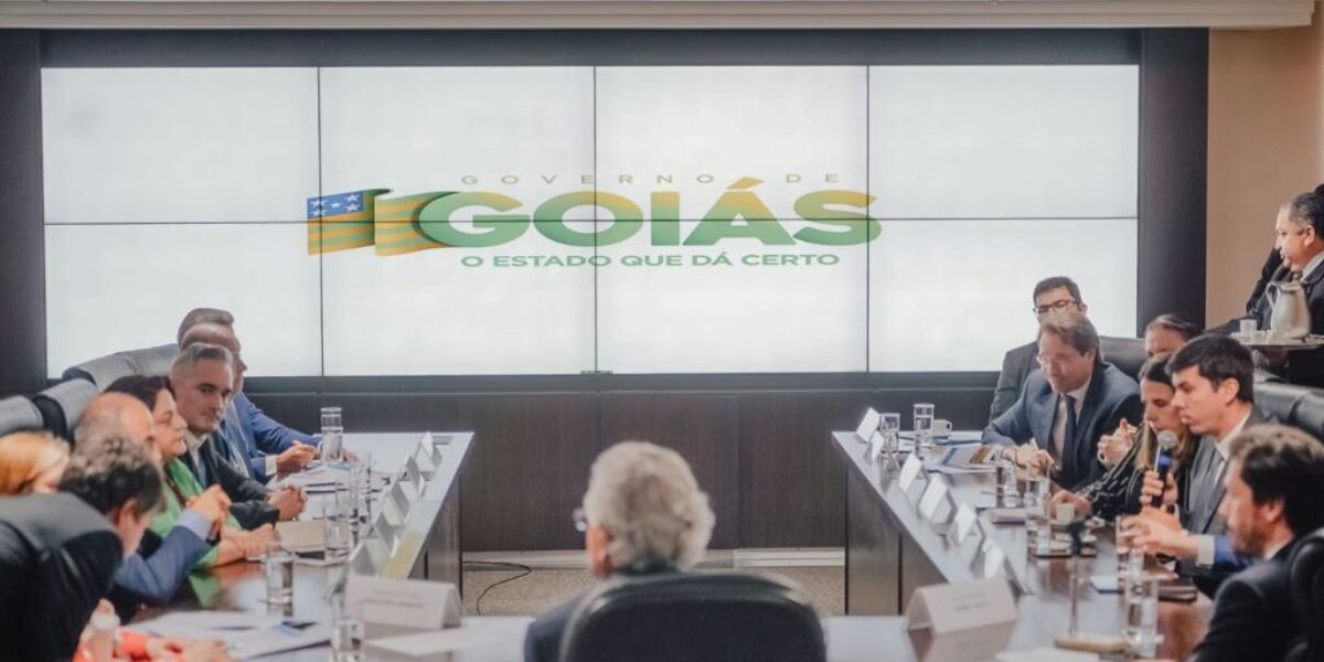 Governo de Goiás e Caixa abrem diálogo para destravar investimentos no Estado