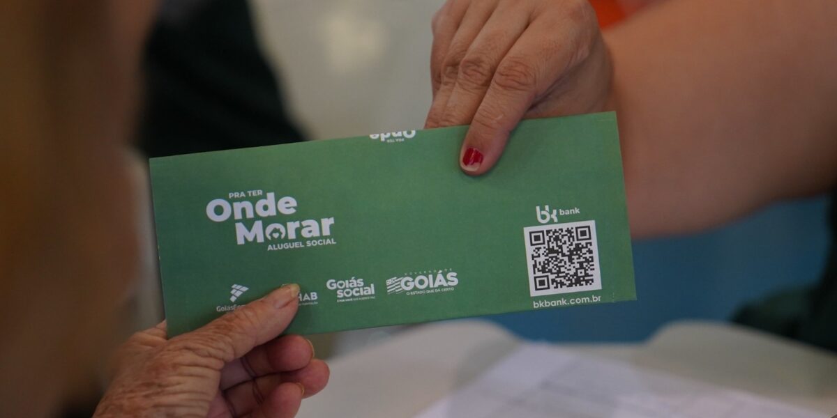 Governo de Goiás entrega 350 cartões do programa Aluguel Social em Inhumas