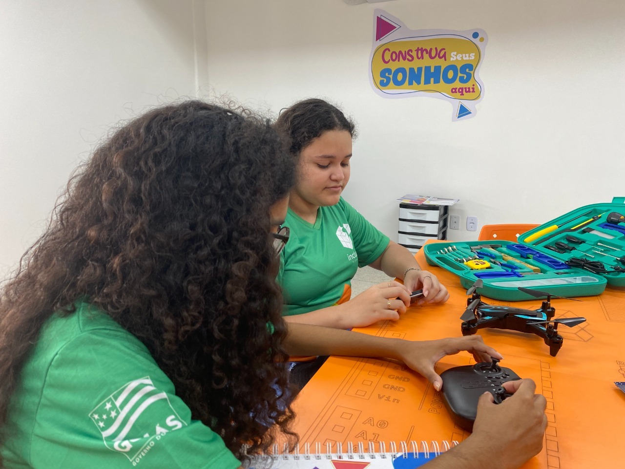 Governo de Goiás abre vagas para mulheres em cursos de tecnologia