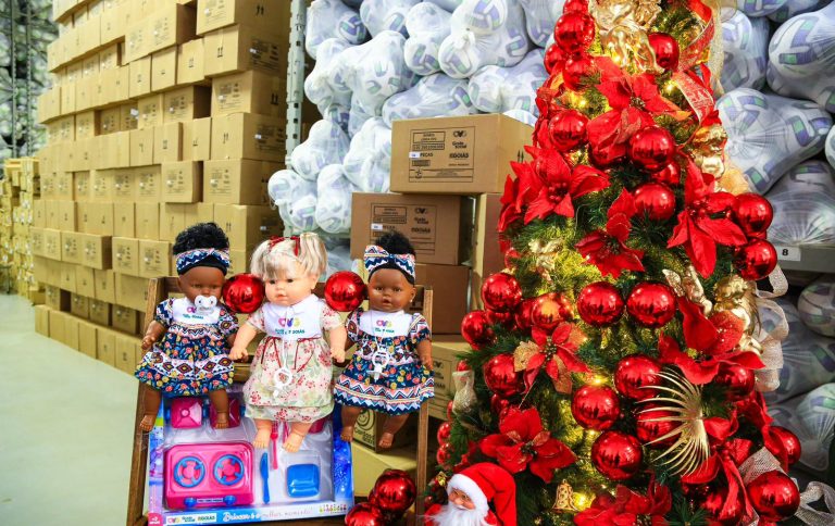 Governo de Goiás e OVG distribuem brinquedos no dia 10 de dezembro