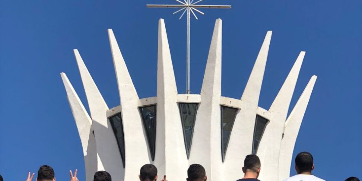 Jovens do Socioeducativo realizam visita cultural em Brasília