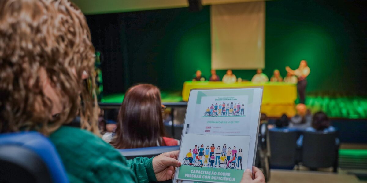 Goiás Social promove capacitação sobre pessoas com deficiências em Anápolis