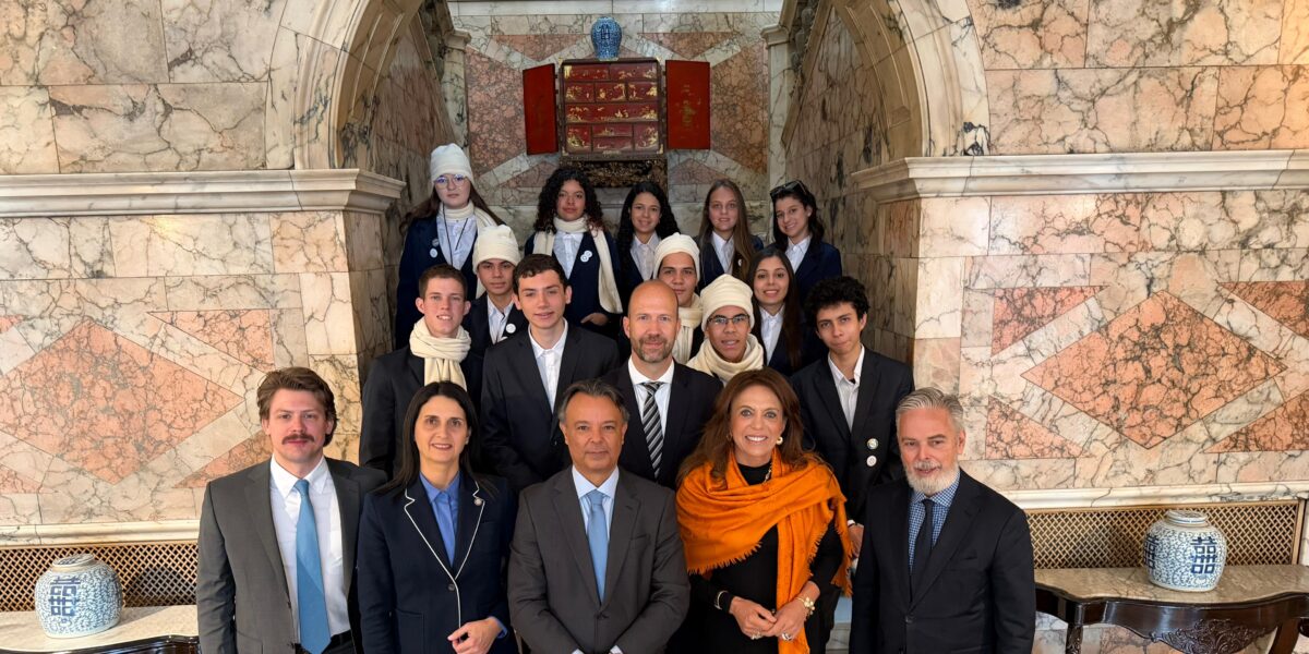 Comitiva do Goiás Social apresenta o Aprendiz do Futuro ao embaixador do Brasil no Reino Unido