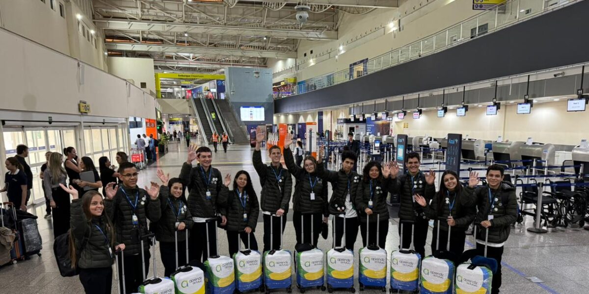 Vencedores do Desafio Aprendizes da Matemática iniciam intercâmbio cultural pela Inglaterra