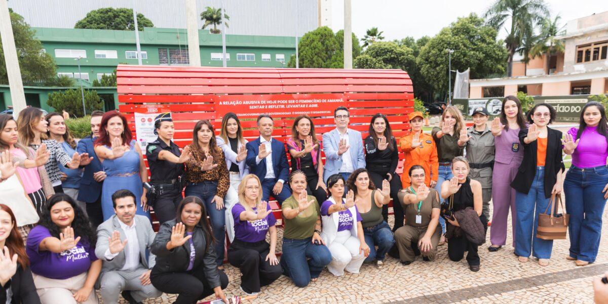 Governo de Goiás inaugura Banco Vermelho como símbolo de combate à violência contra a mulher