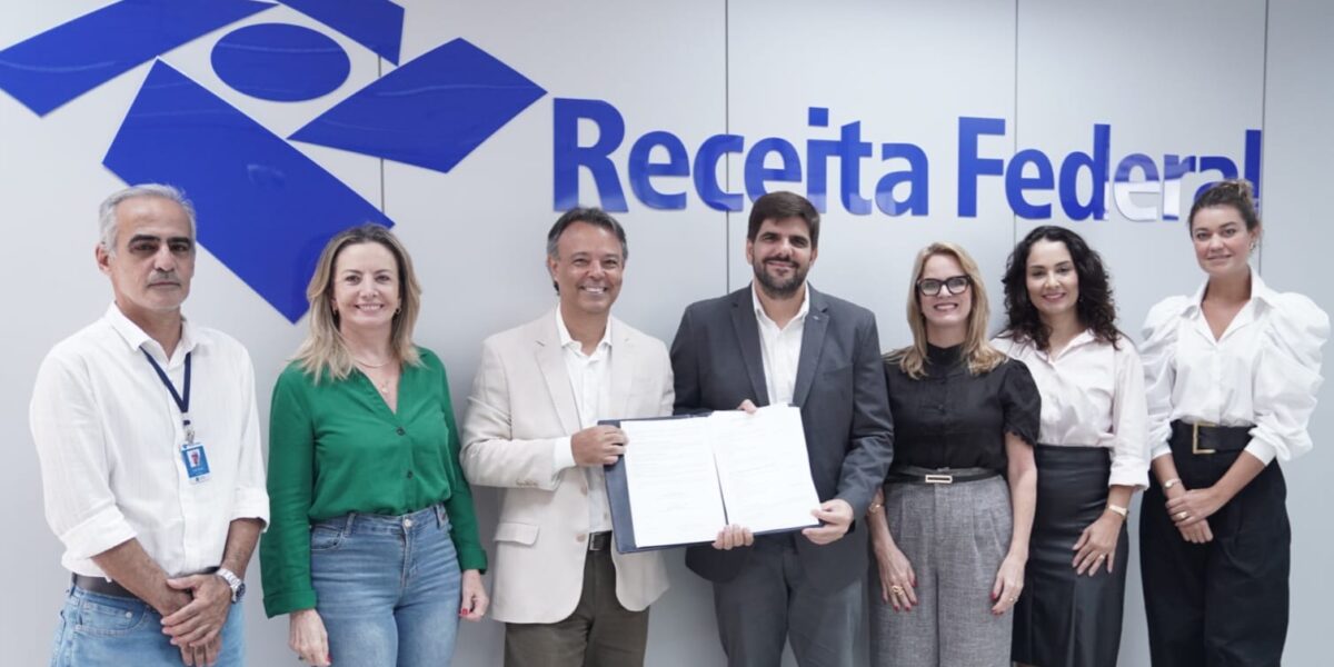 Seds e Receita Federal assinam acordo para emissão de CPF a migrantes