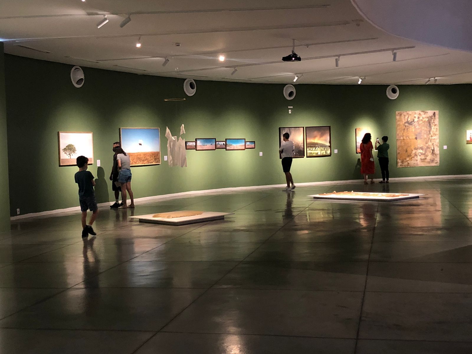 Reabertura do Museu de Arte Contemporânea de Goiás atrai público nacional e internacional