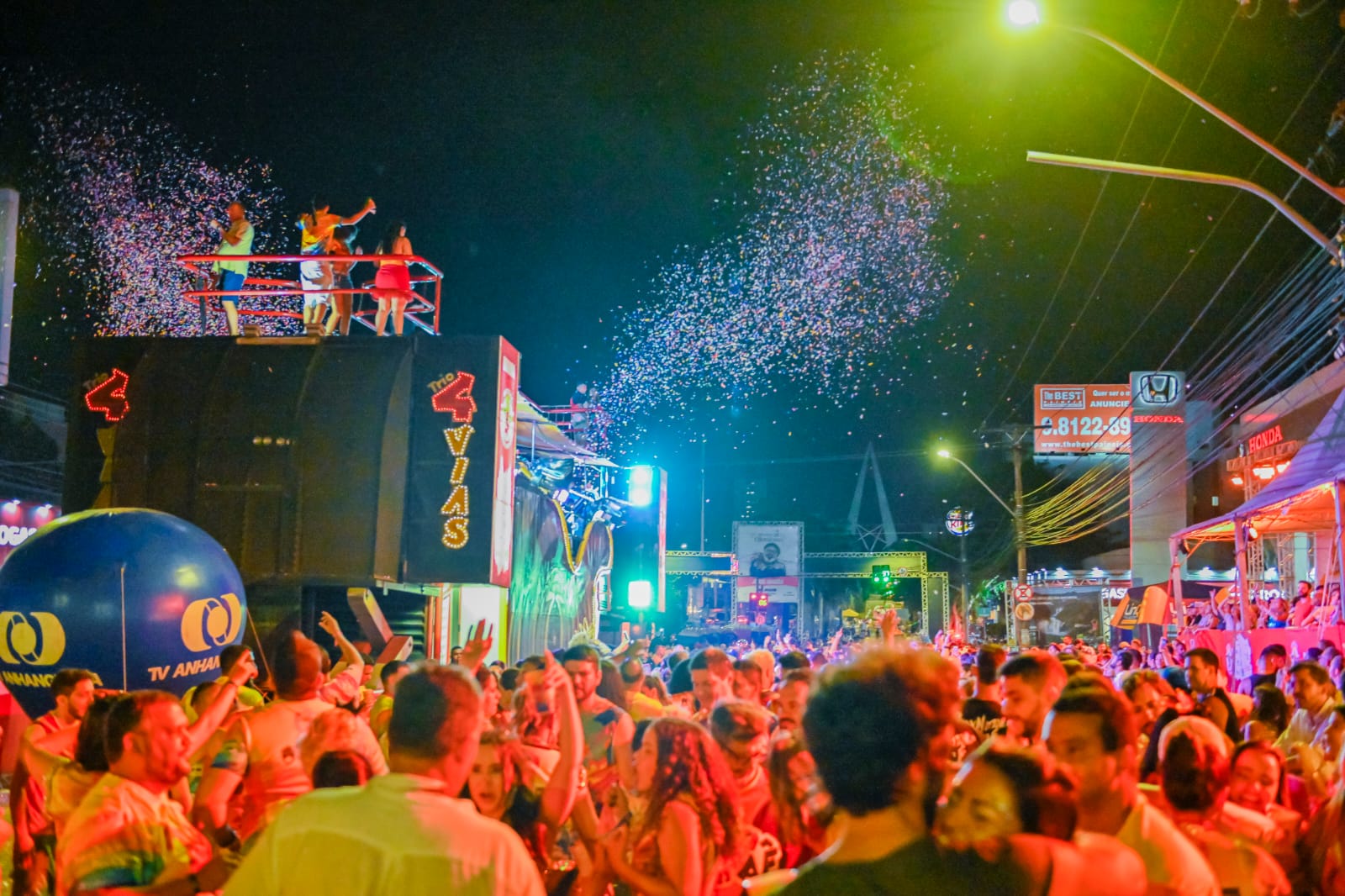 Pré-Carnaval movimenta turismo em Goiânia