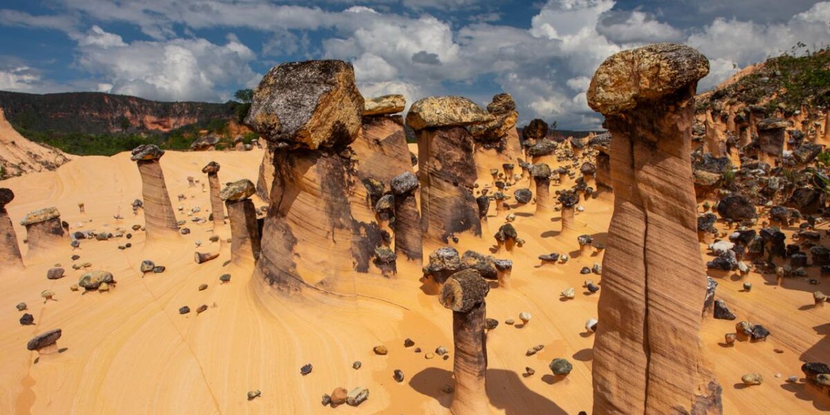 Fantástico exibe matéria sobre chaminés de fada goianas 