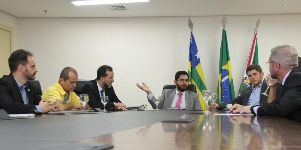 Lincoln Tejota se reúne para discutir implementação do programa Tesouro Verde