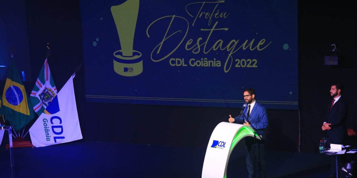 Vice-governador participa da entrega do Troféu Destaque do Ano de 2022 e fala sobre a importância dos lojistas para que o Estado tenha recursos para investimentos