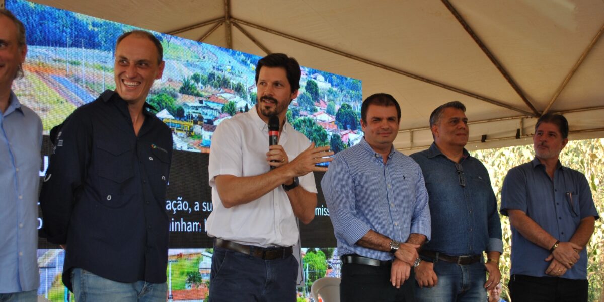 ”Passo concreto para um futuro mais sustentável”, diz Daniel Vilela em inauguração da primeira usina híbrida de energia elétrica do estado