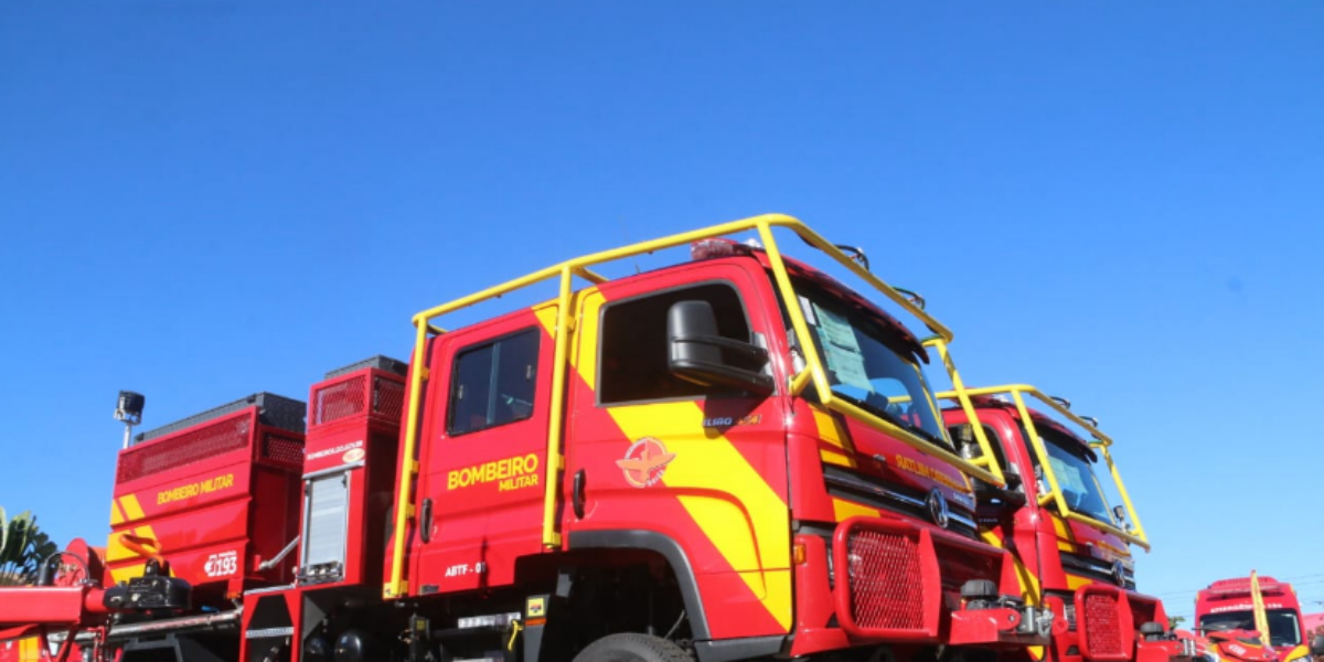 Governo de Goiás entrega novas viaturas para o Corpo de Bombeiros