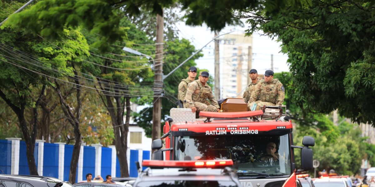 Daniel Vilela presta solidariedade à família e amigos de policial morto em ação