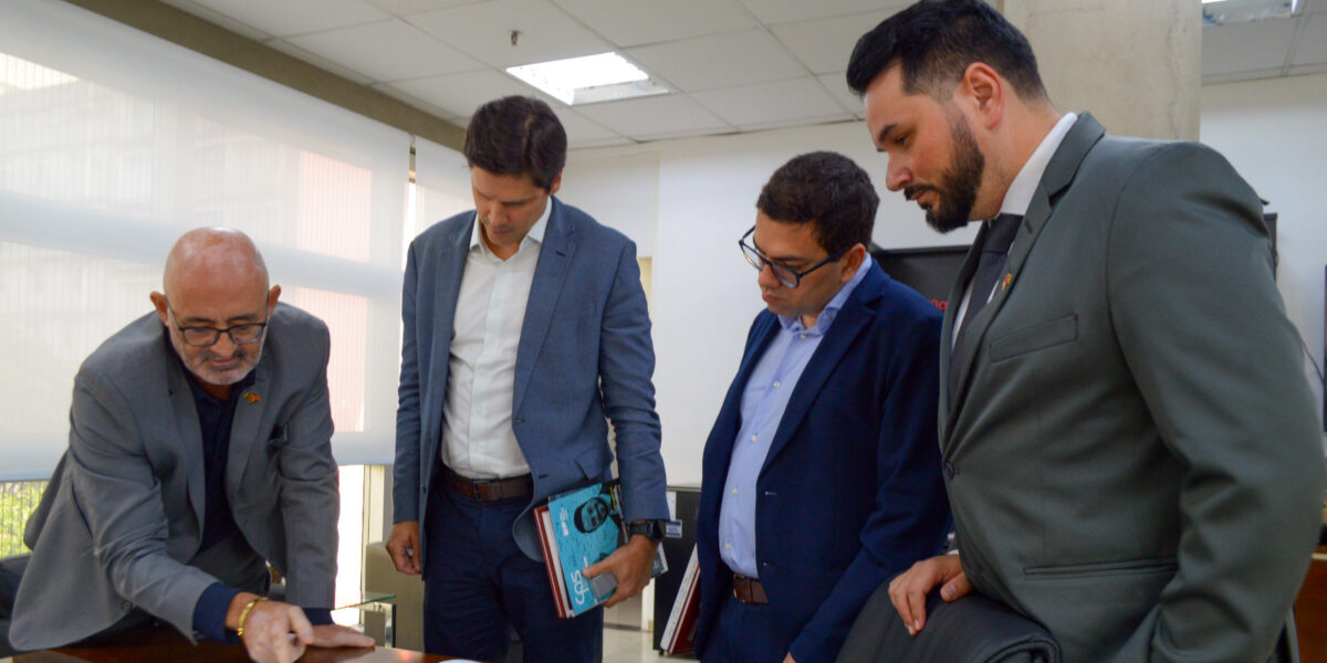 Daniel Vilela visita Centro Paula Souza e conhece modelo referência em educação tecnológica