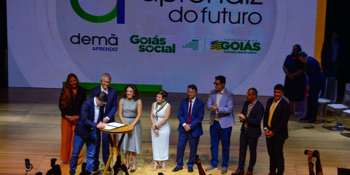 “Nossos jovens são aprendiz com futuro”, diz Daniel Vilela ao celebrar expansão do programa que vai atender 10 mil estudantes de Goiás