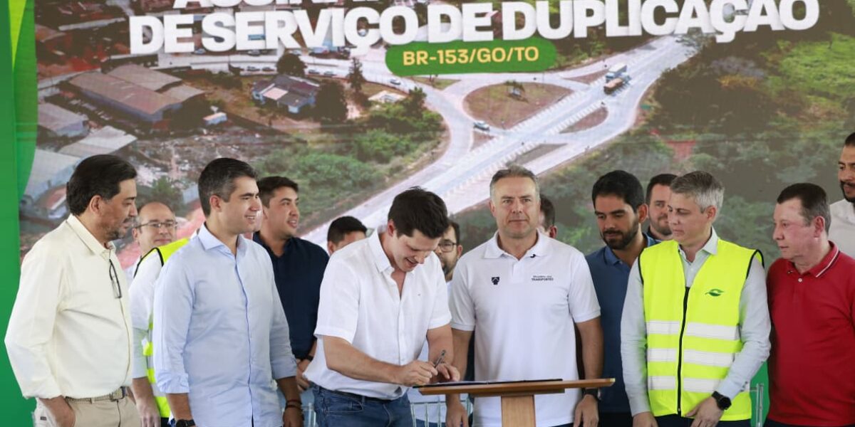 Daniel Vilela confirma duplicação da BR-153 durante solenidade em Rialma